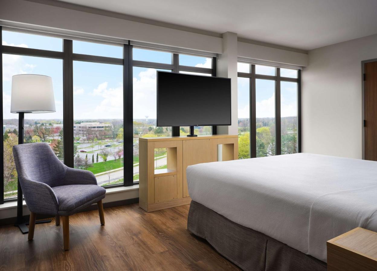 Hotel The Forester, A Hyatt Place Lake Forest