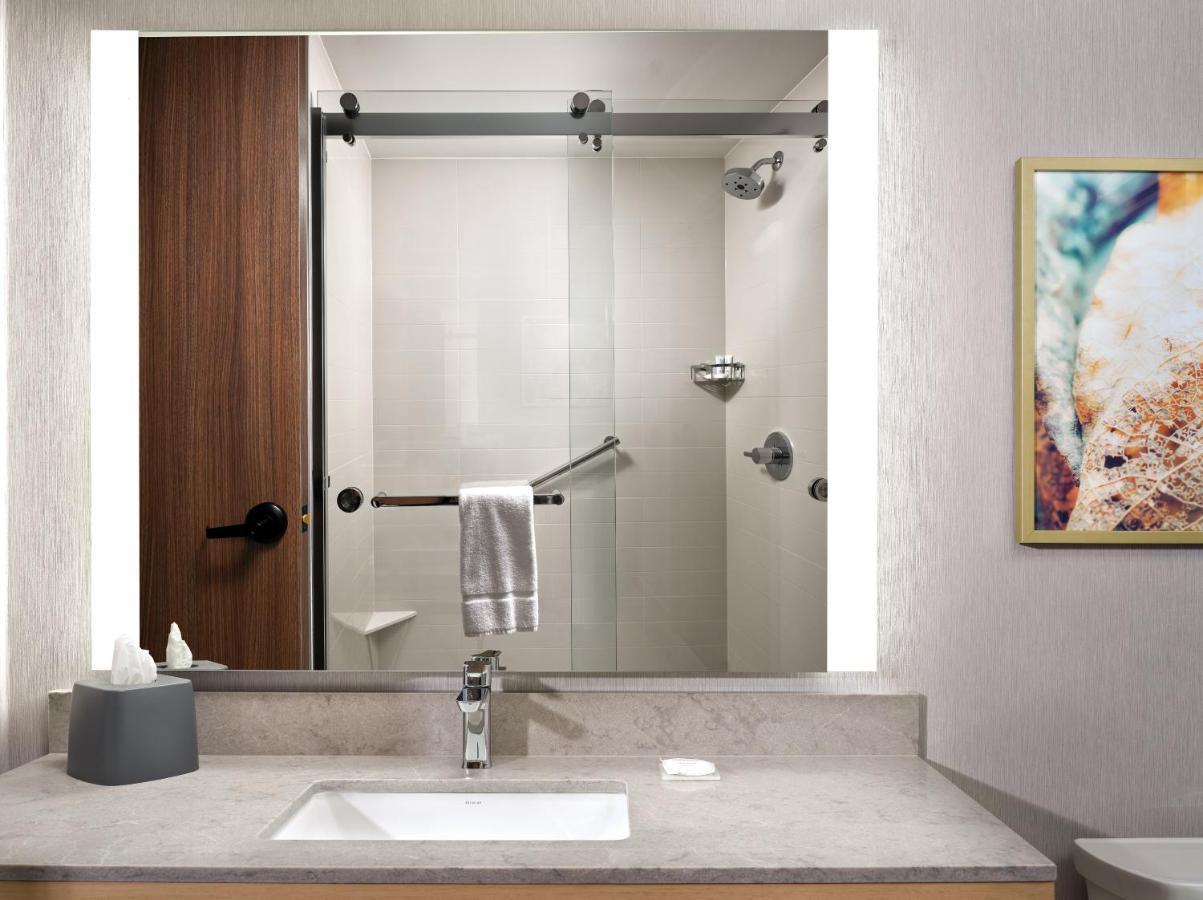 The Forester, A Hyatt Place Hotel Lake Forest